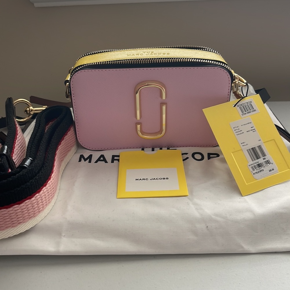 Marc Jacobs Camera Bag - Picture 3 of 6